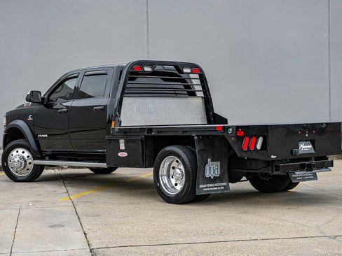 Used 2022 RAM 5500 Tradesman w/ Chrome Appearance Group image 10