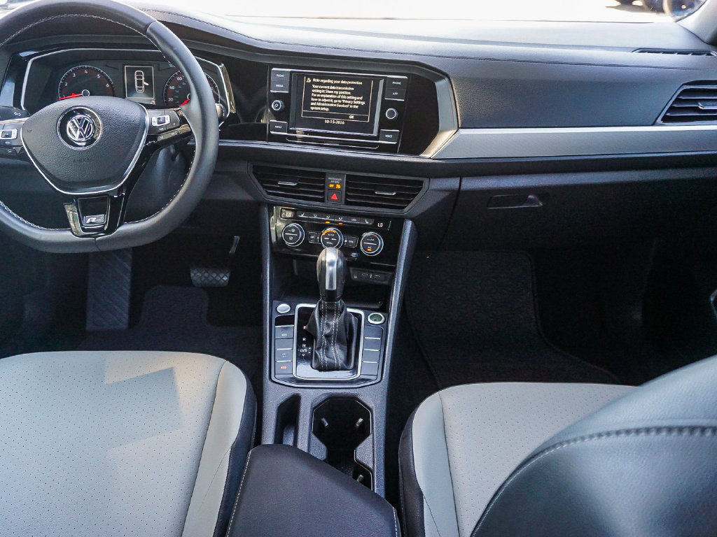 Used 2020 Volkswagen Jetta SE FWD image 15