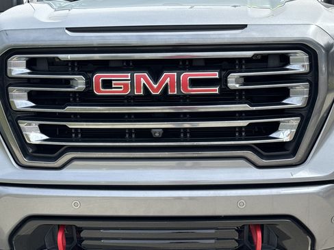 Used 2021 GMC Sierra 1500 AT4 w/ AT4 Value Package AWD/4WD image 5