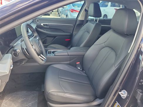 New 2025 Hyundai Sonata Limited image 10