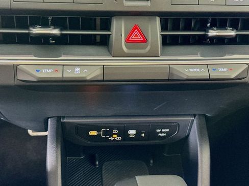 New 2025 Kia K4 GT-Line Turbo image 17
