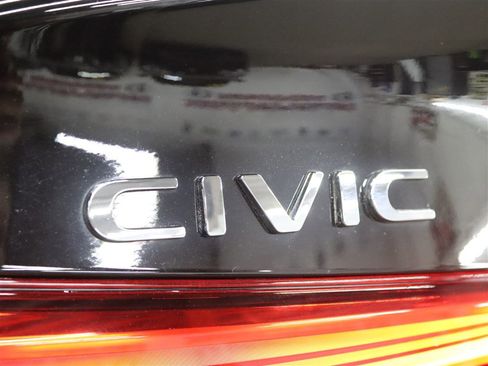 Used 2022 Honda Civic Sport image 7