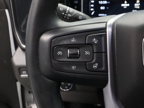 Used 2023 GMC Sierra 1500 SLE image 28