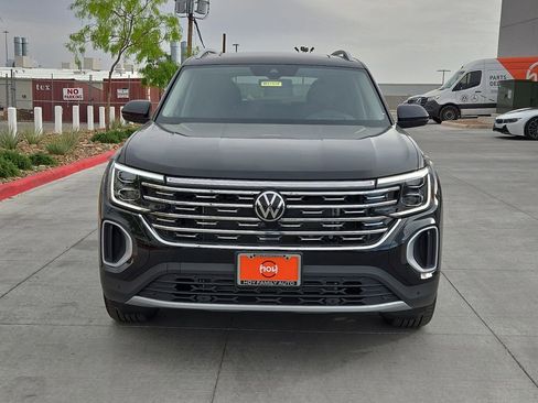 Used 2025 Volkswagen Atlas SEL image 3