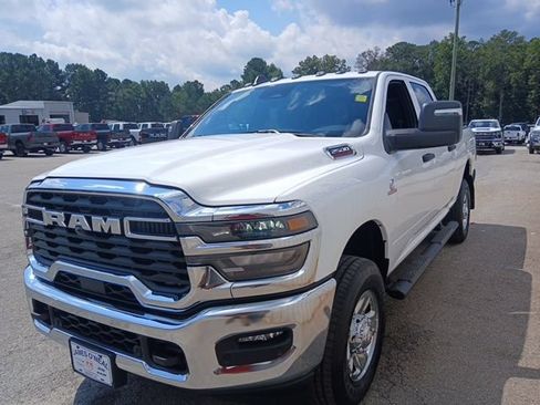 New 2026 RAM 2500 Tradesman AWD/4WD image 13