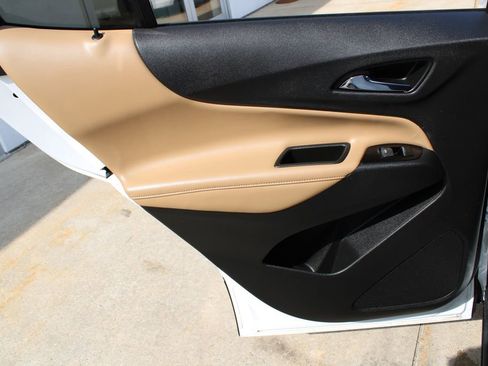 Used 2022 Chevrolet Equinox Premier image 22