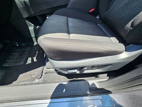 Certified 2025 Nissan Rogue SV FWD image 14