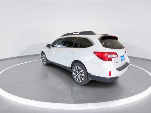 Used 2015 Subaru Outback 3.6R Limited AWD/4WD image 6
