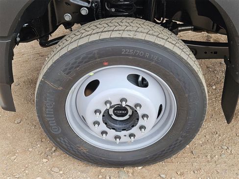 New 2025 Ford F450 XL image 10