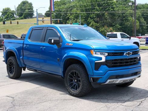 Used 2022 Chevrolet Silverado 1500 RST AWD/4WD image 1