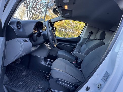 Used 2016 Nissan NV200 S w/ Back Door Glass Package image 14
