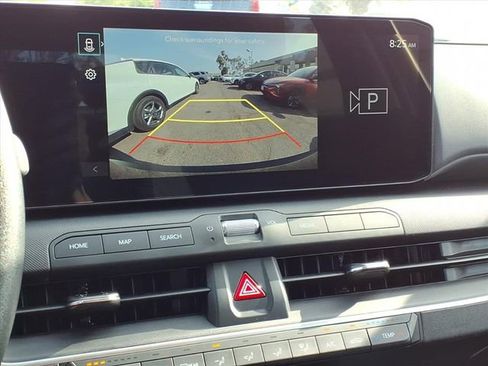 Used 2025 Kia K4 LXS image 16