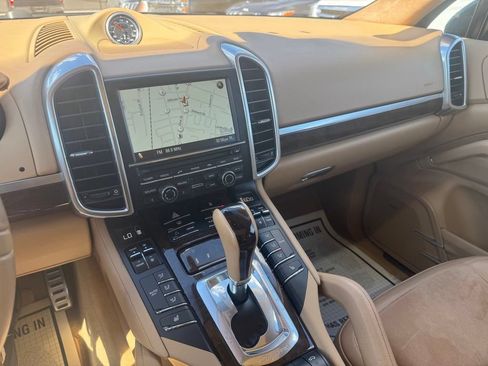 Used 2013 Porsche Cayenne GTS AWD/4WD image 33