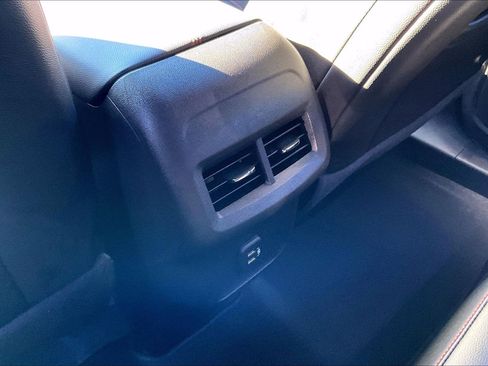 Used 2024 Chevrolet Equinox RS image 30