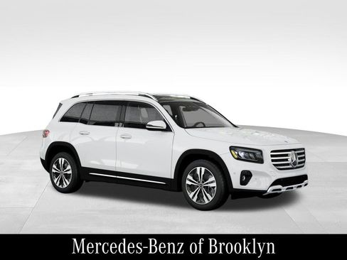 Certified 2026 Mercedes-Benz GLB 250 4MATIC image 14