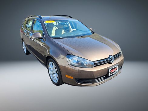 Used 2013 Volkswagen Jetta SE FWD image 3