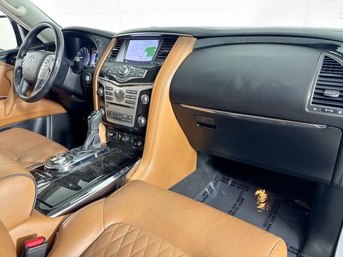Used 2018 INFINITI QX80 4WD w/ Deluxe Technology Package image 39