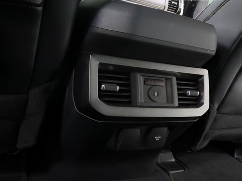 Used 2023 Ford F250 Platinum AWD/4WD image 27
