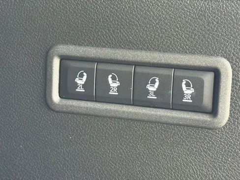 New 2026 Jeep Grand Wagoneer Limited AWD/4WD image 39