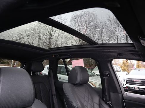 Used 2023 BMW X5 xDrive40i w/ Premium Package AWD/4WD image 28