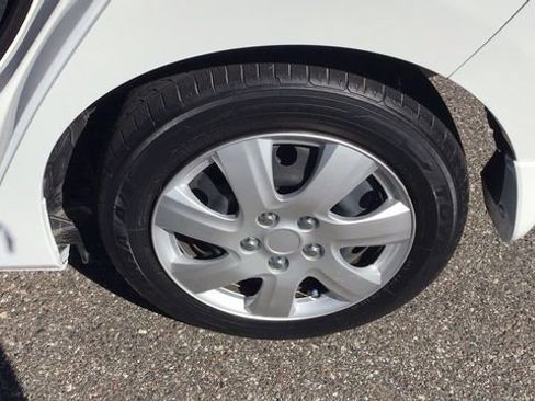 Used 2017 Honda Fit LX image 11