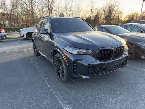 Used 2024 BMW X5 M60i image 5