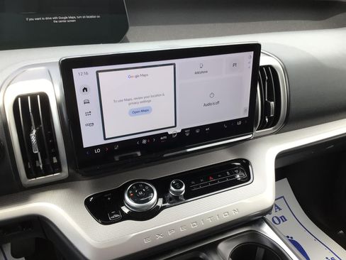 New 2026 Ford Expedition Active RWD image 19