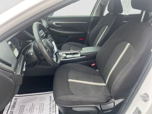 Used 2023 Hyundai Sonata SE w/ Cargo Package FWD image 9