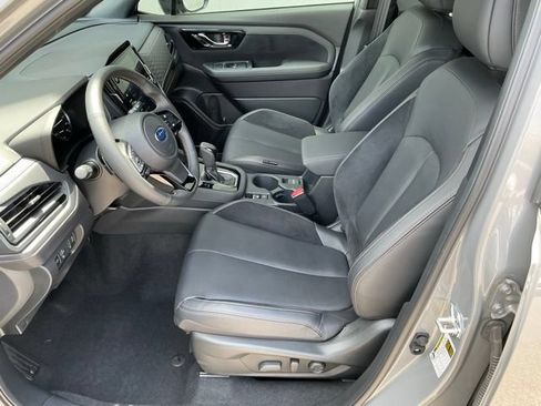 Certified 2025 Subaru Forester Touring AWD/4WD image 13
