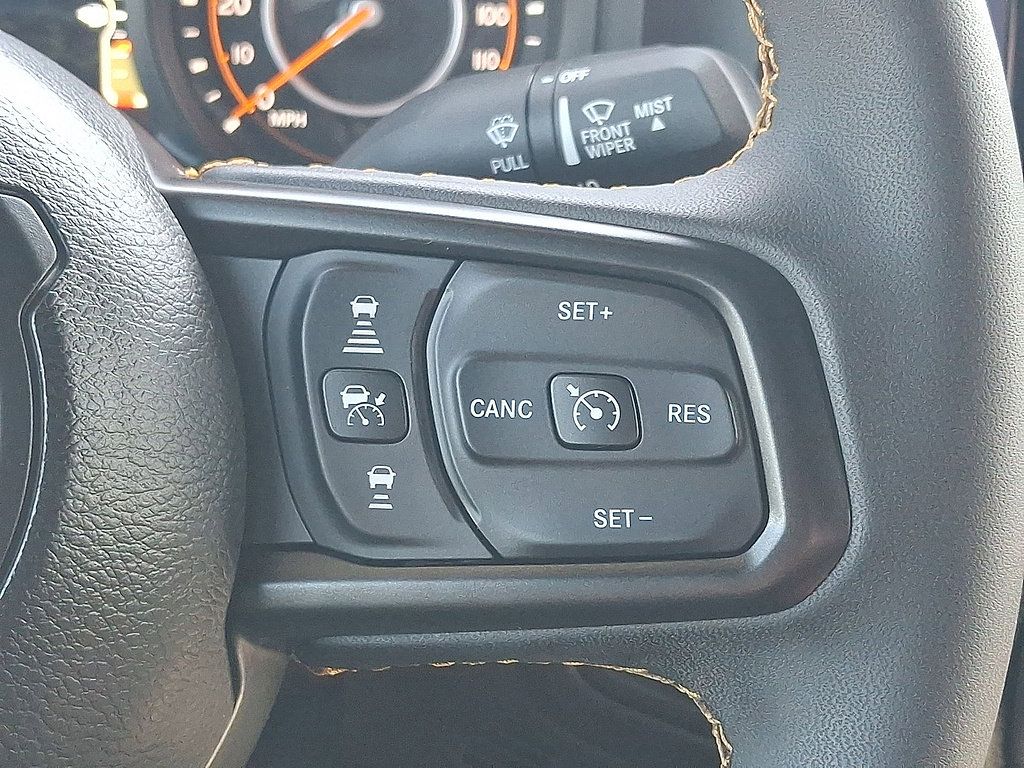 Used 2024 Jeep Gladiator Sport AWD/4WD image 18