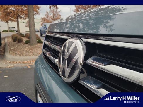 Used 2020 Volkswagen Tiguan SEL image 23