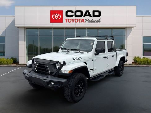 Used 2022 Jeep Gladiator Sport AWD/4WD image 1