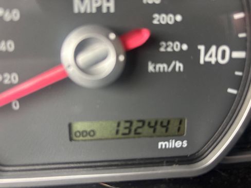 Used 2009 Mitsubishi Galant ES image 14