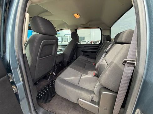 Used 2014 Chevrolet Silverado 2500 LT w/ Interior Plus Package image 14