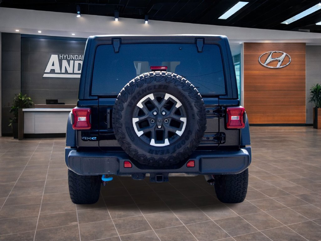 Used 2024 Jeep Wrangler Unlimited Rubicon 4xe AWD/4WD image 12