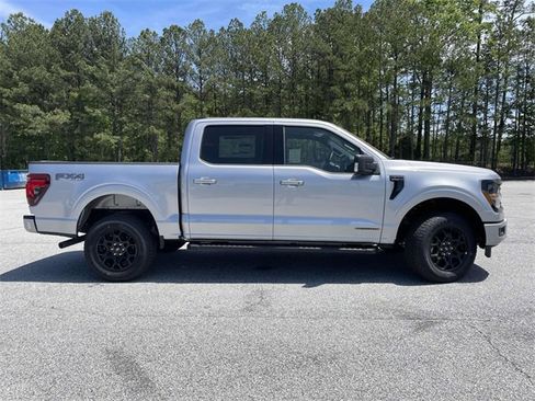 New 2025 Ford F150 XLT w/ Equipment Group 302A MID image 25