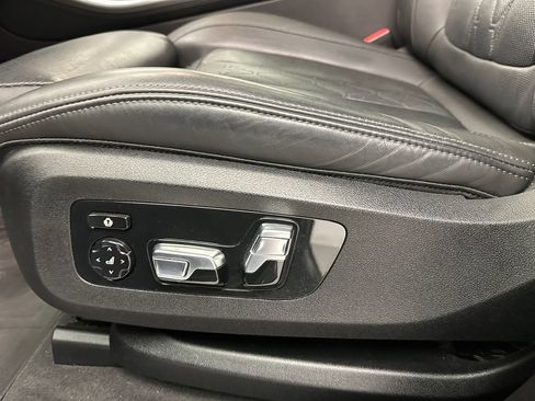 Used 2024 BMW X5 M60i AWD/4WD image 16