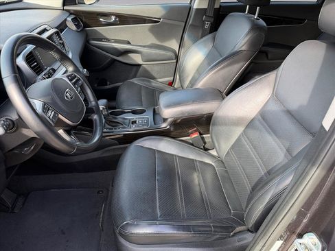 Used 2019 Kia Sorento EX image 11