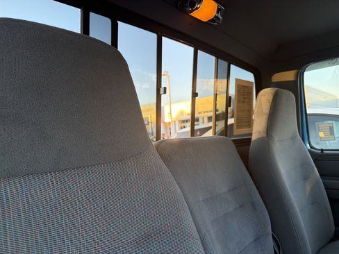 Used 1995 Ford F150 4x4 Regular Cab image 26