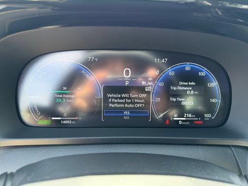 Certified 2025 Toyota Crown Signia AWD/4WD image 15
