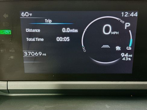 Used 2023 Toyota bZ4X Limited image 19