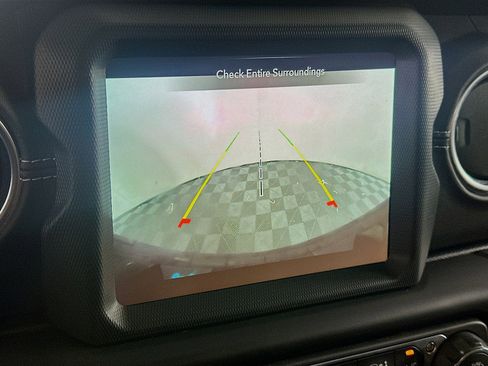 Used 2022 Jeep Wrangler Sahara w/ Cold Weather Group image 22