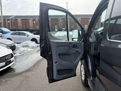 Used 2017 Ford Transit 250 130 Low Roof image 36