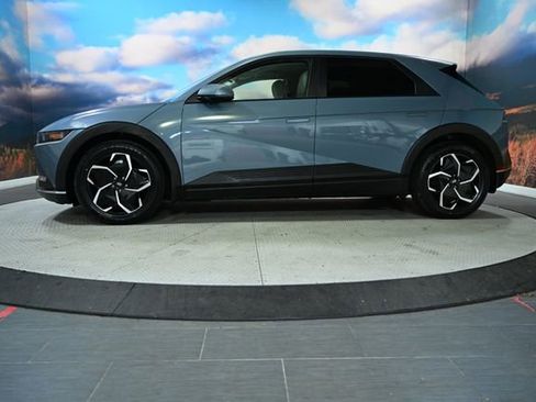 Used 2023 Hyundai Ioniq 5 SEL image 4