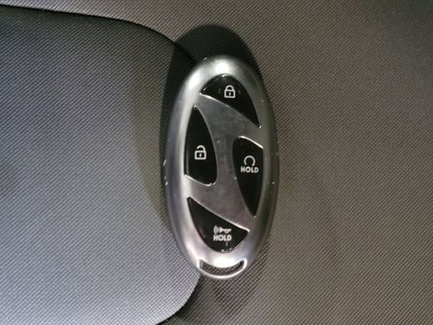 Used 2024 Hyundai Elantra SEL image 32