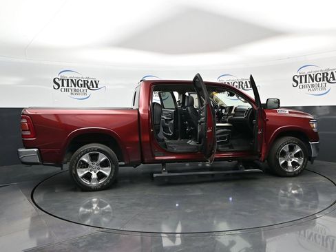 Used 2019 RAM 1500 Laramie AWD/4WD image 36