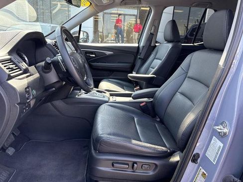 Used 2023 Honda Ridgeline RTL-E image 4