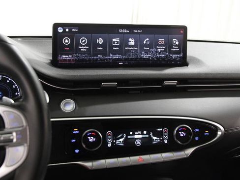 Certified 2022 Genesis GV70 2.5T image 9