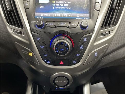 Used 2013 Hyundai Veloster image 20