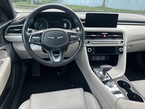 Used 2025 Genesis G70 2.5T image 22